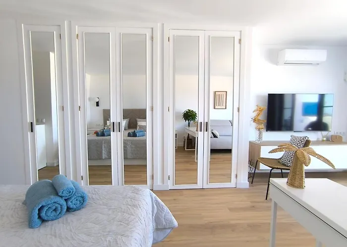 Cristianos - Breathtaking View, Ac, Heated Pool, Fibre Net ロスクリスティアーノス