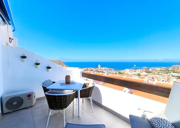 アパート Cristianos - Breathtaking View, Ac, Heated Pool, Fibre Net *